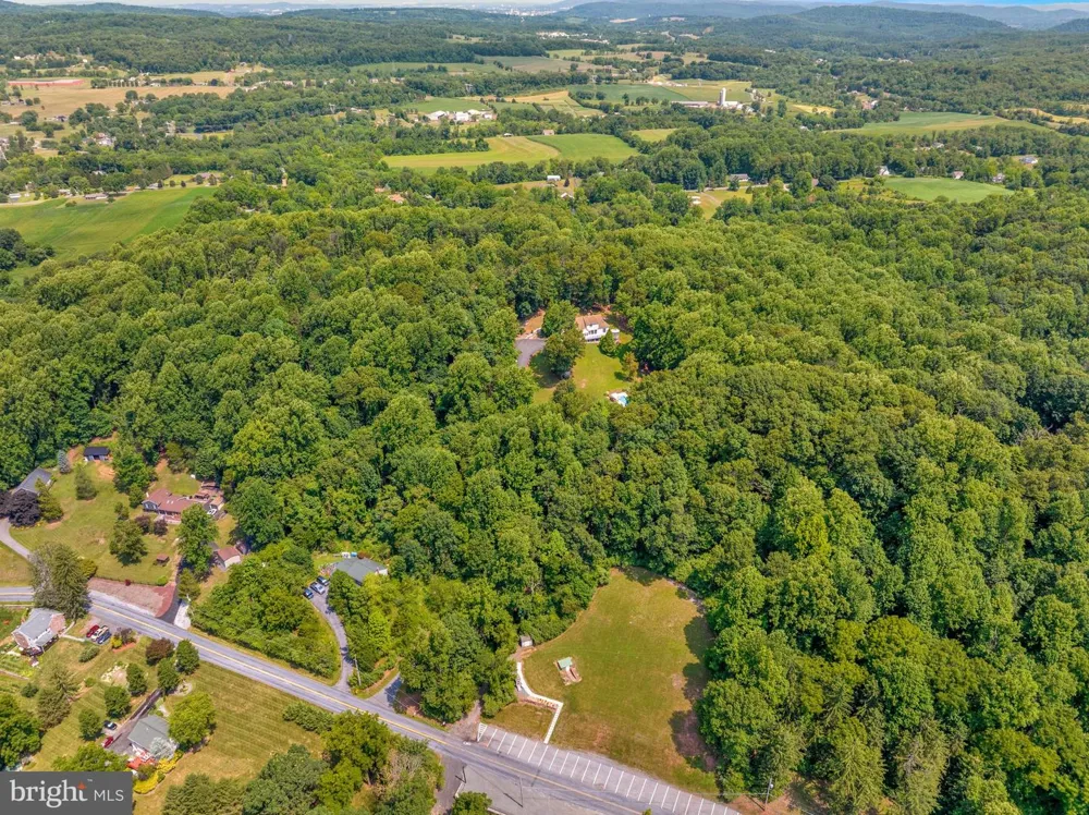 505 WESTLEY Mohnton, PA 19540