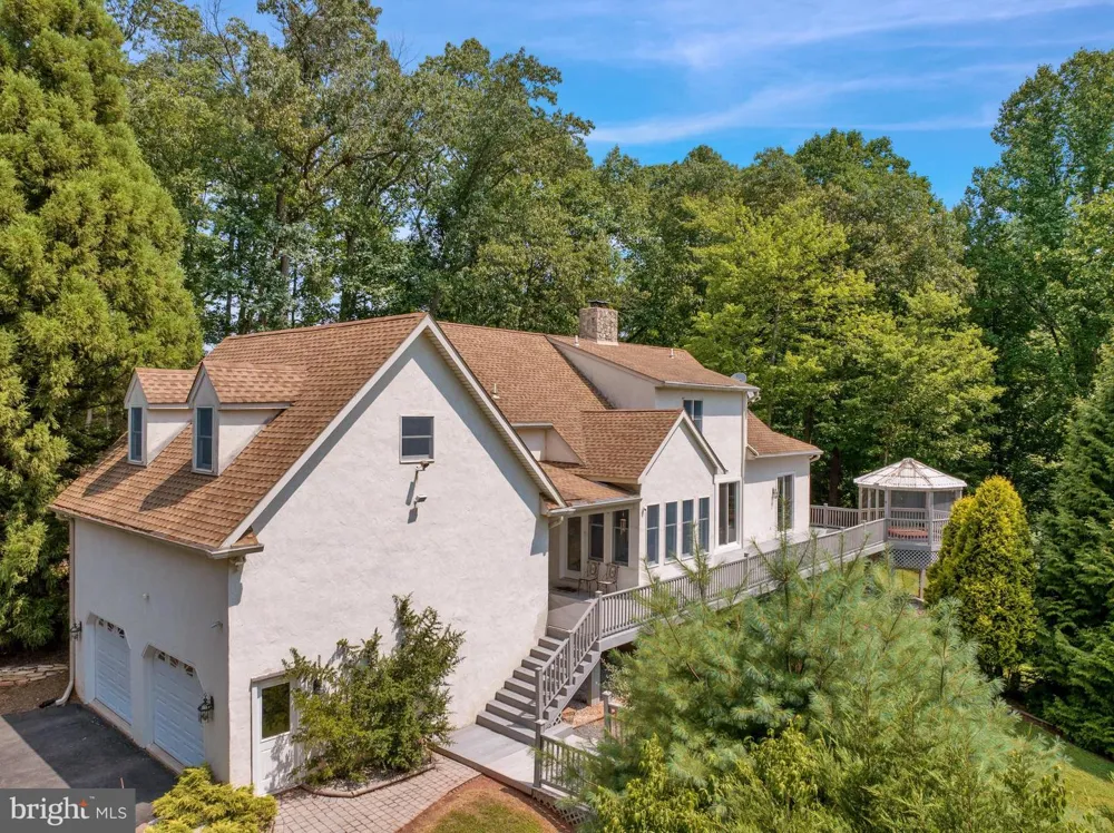 505 WESTLEY Mohnton, PA 19540