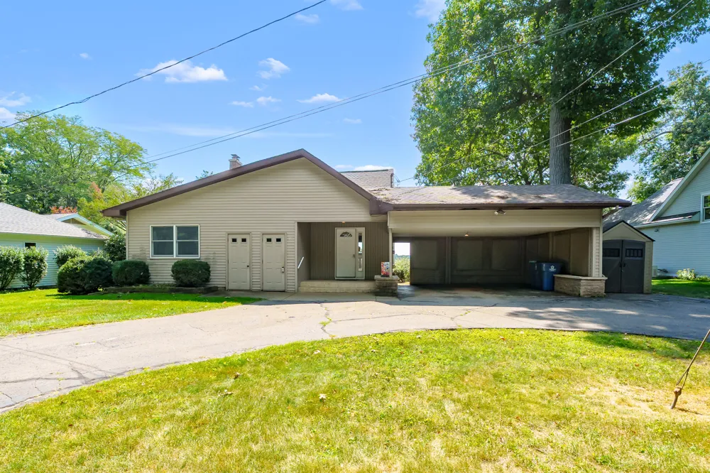 130 Waupakisco Beach Battle Creek, MI 49015