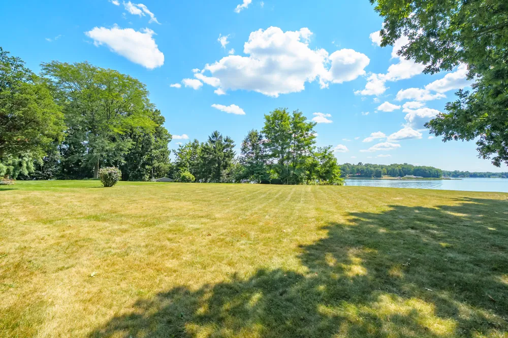 130 Waupakisco Beach Battle Creek, MI 49015