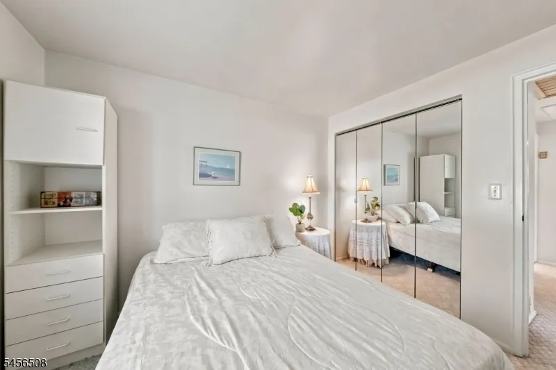 33 Waling Dr Wayne, NJ 07470