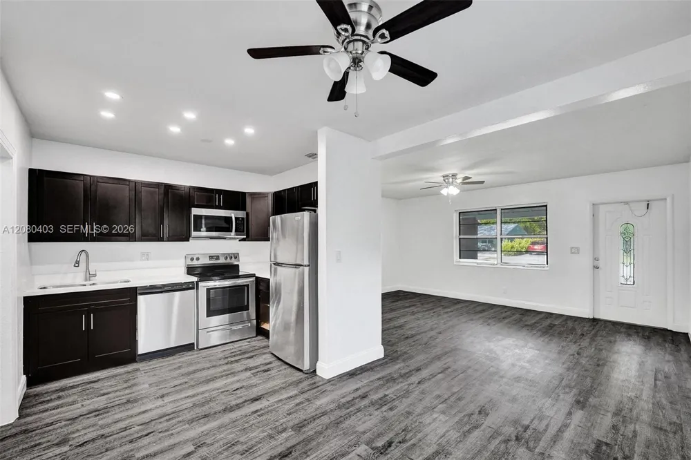 1516 NW 6th Ave Fort Lauderdale, FL 33311