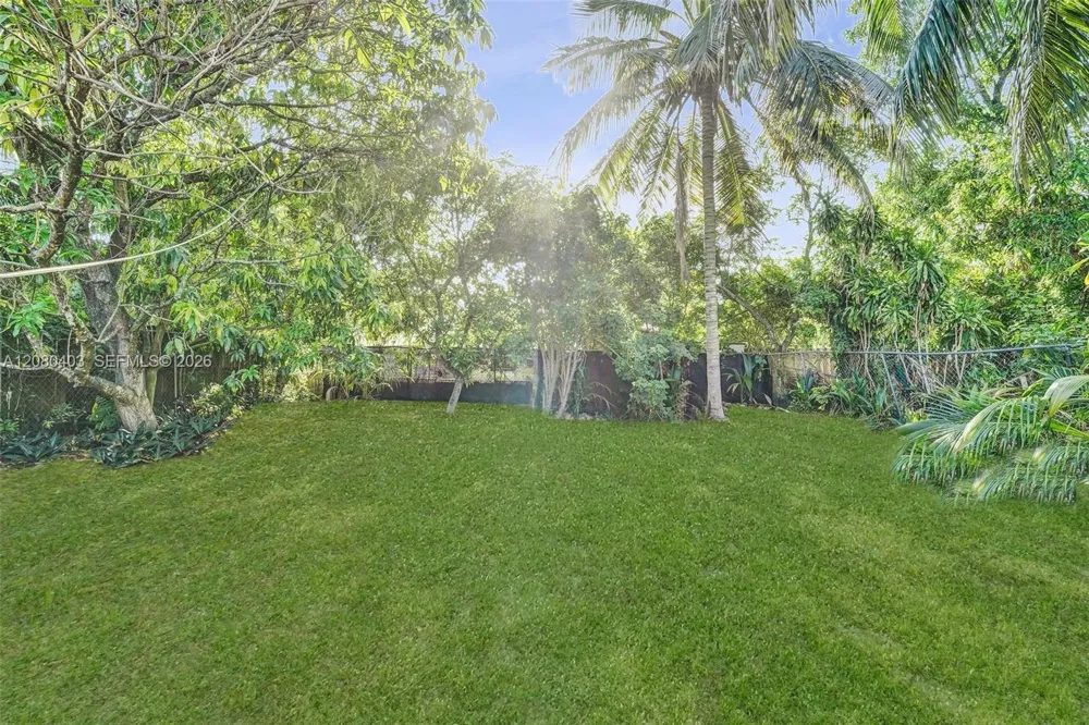 1516 NW 6th Ave Fort Lauderdale, FL 33311