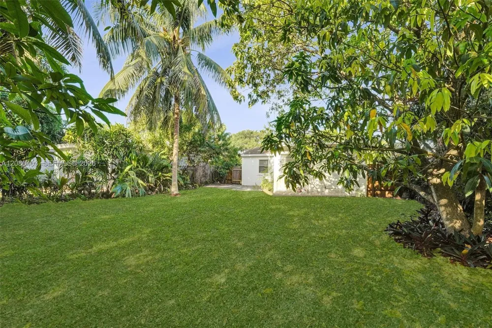 1516 NW 6th Ave Fort Lauderdale, FL 33311