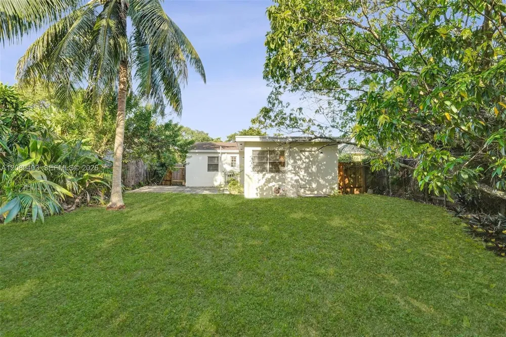 1516 NW 6th Ave Fort Lauderdale, FL 33311