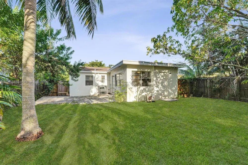 1516 NW 6th Ave Fort Lauderdale, FL 33311