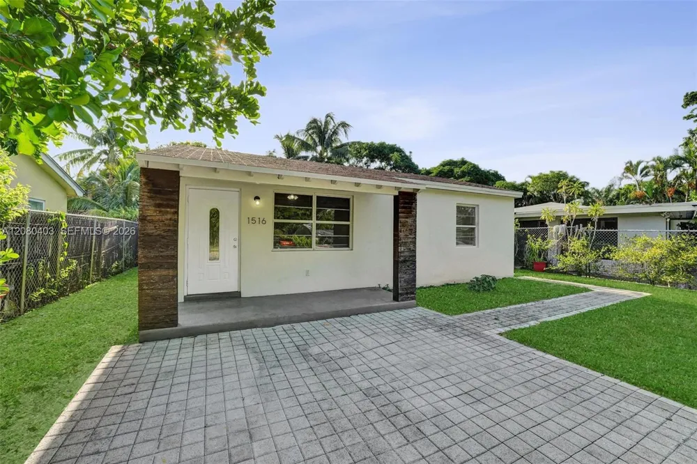1516 NW 6th Ave Fort Lauderdale, FL 33311