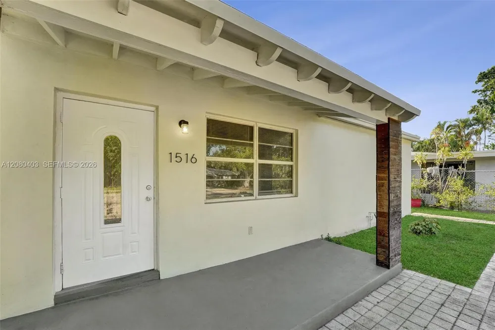 1516 NW 6th Ave Fort Lauderdale, FL 33311