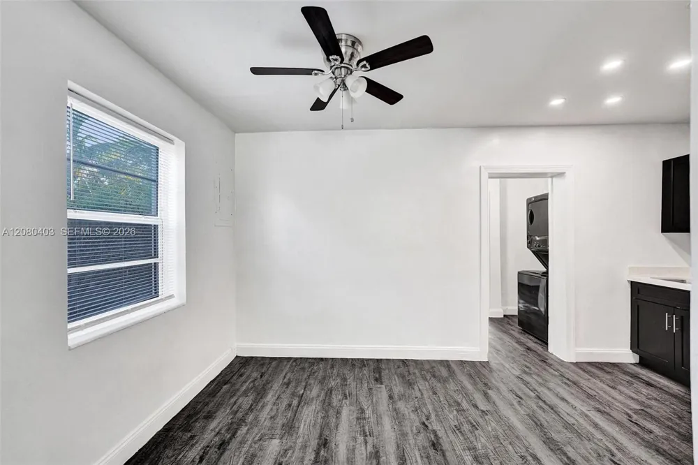 1516 NW 6th Ave Fort Lauderdale, FL 33311