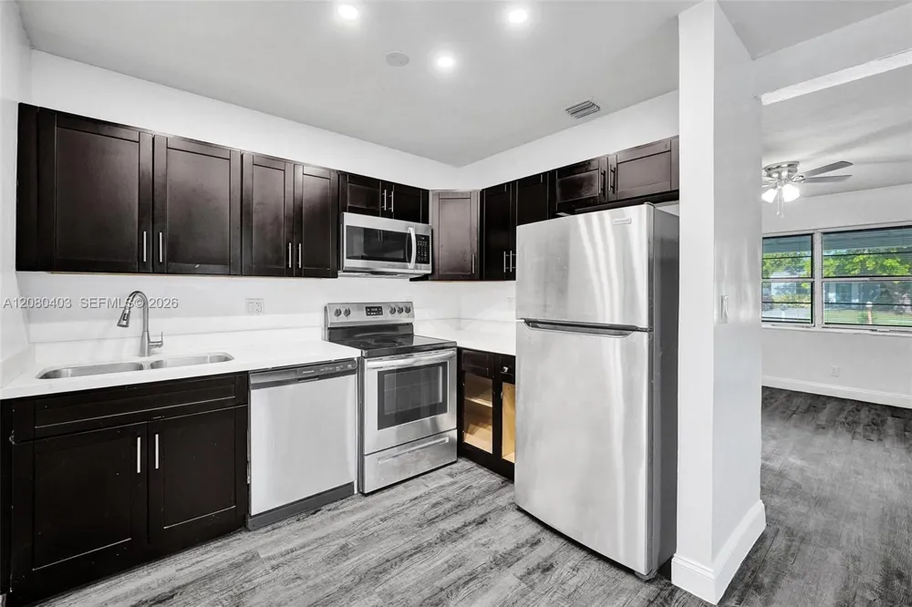 1516 NW 6th Ave Fort Lauderdale, FL 33311
