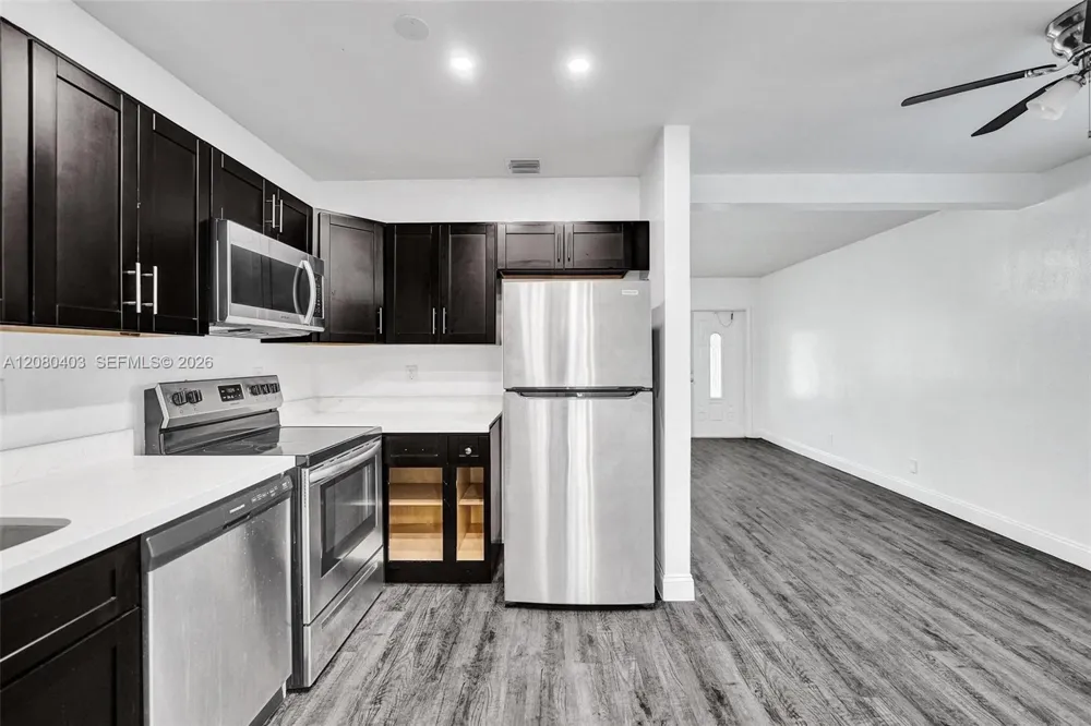 1516 NW 6th Ave Fort Lauderdale, FL 33311