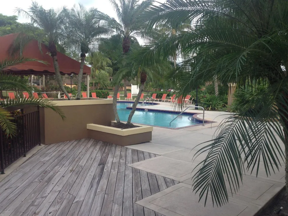 8008 80TH WAY West Palm Beach, FL 33407