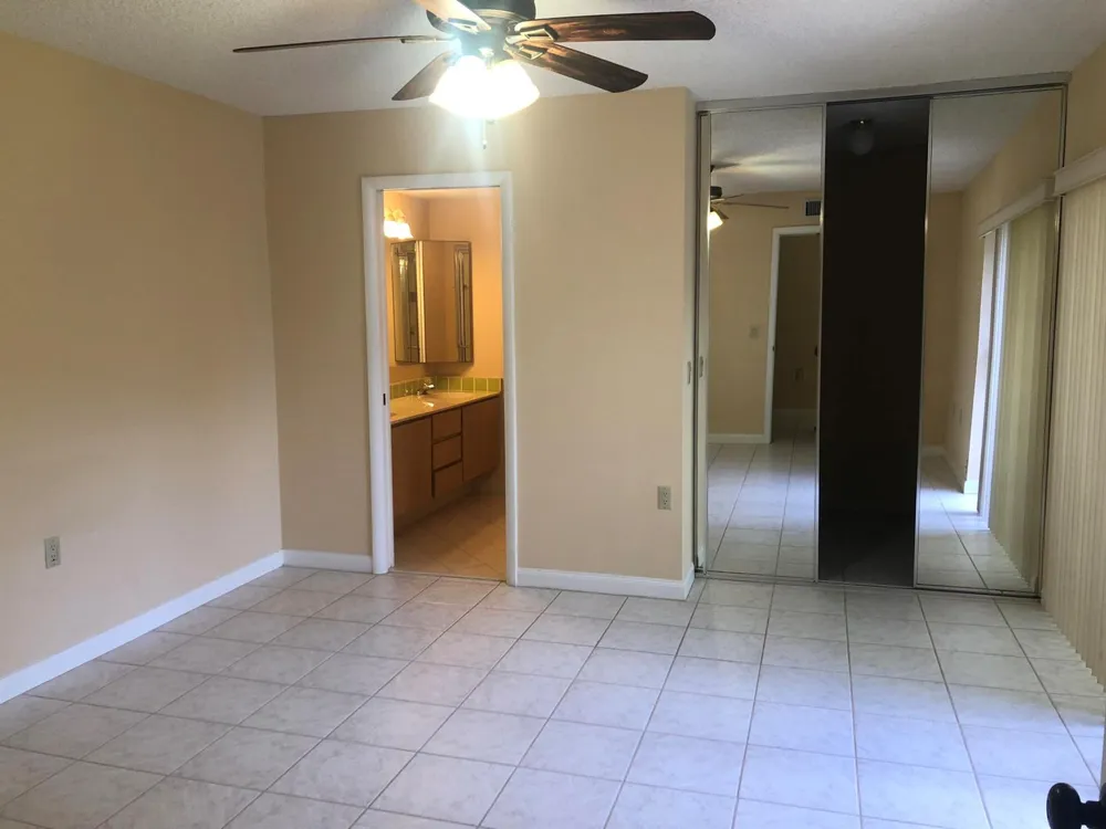 8008 80TH WAY West Palm Beach, FL 33407