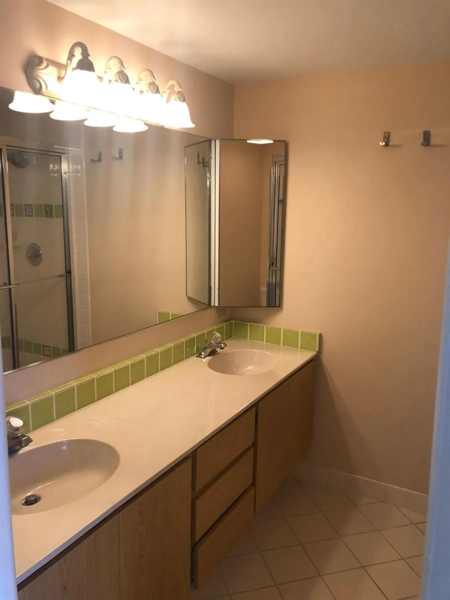 8008 80TH WAY West Palm Beach, FL 33407