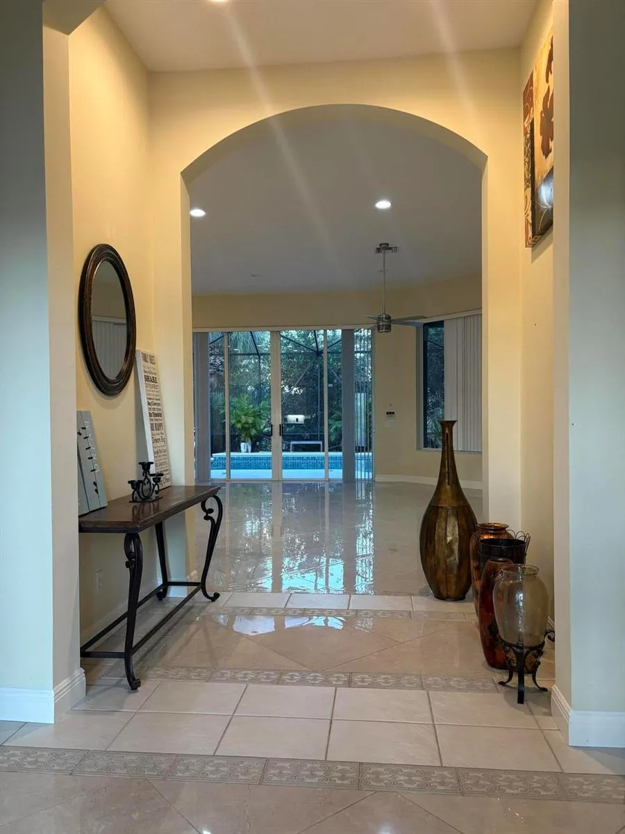 8828 BALLY BUNION ROAD Port St. Lucie, FL 34986