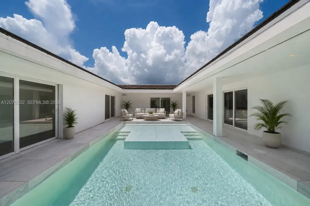 4001 Monserrate St Coral Gables, FL 33146
