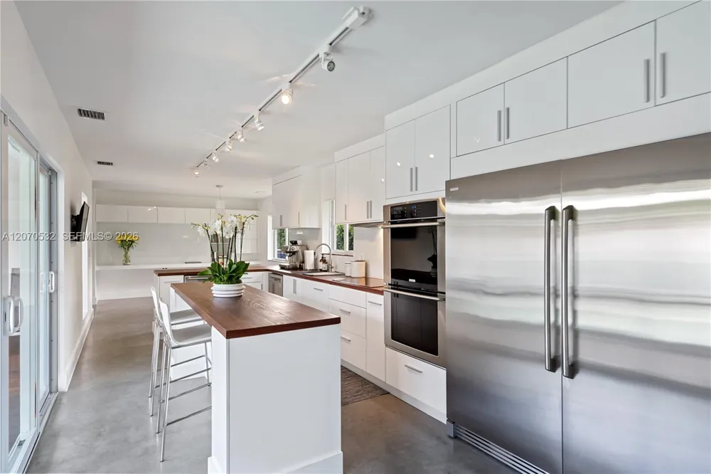 4001 Monserrate St Coral Gables, FL 33146