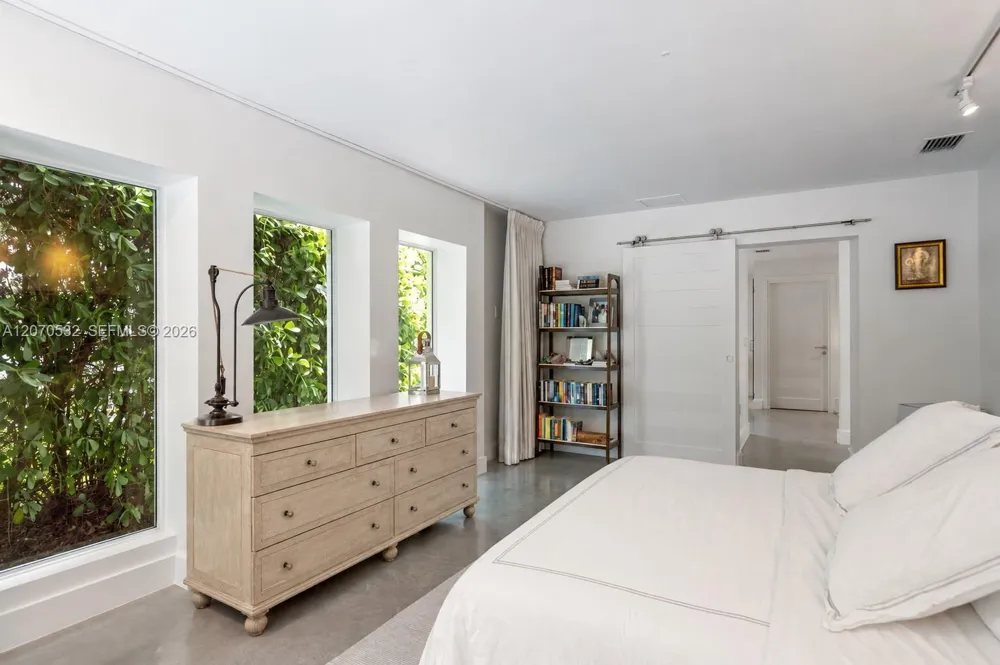 4001 Monserrate St Coral Gables, FL 33146