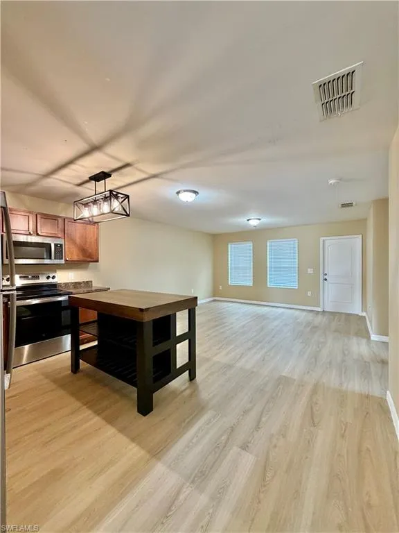 2800 26th Street SW Lehigh Acres, FL 33976