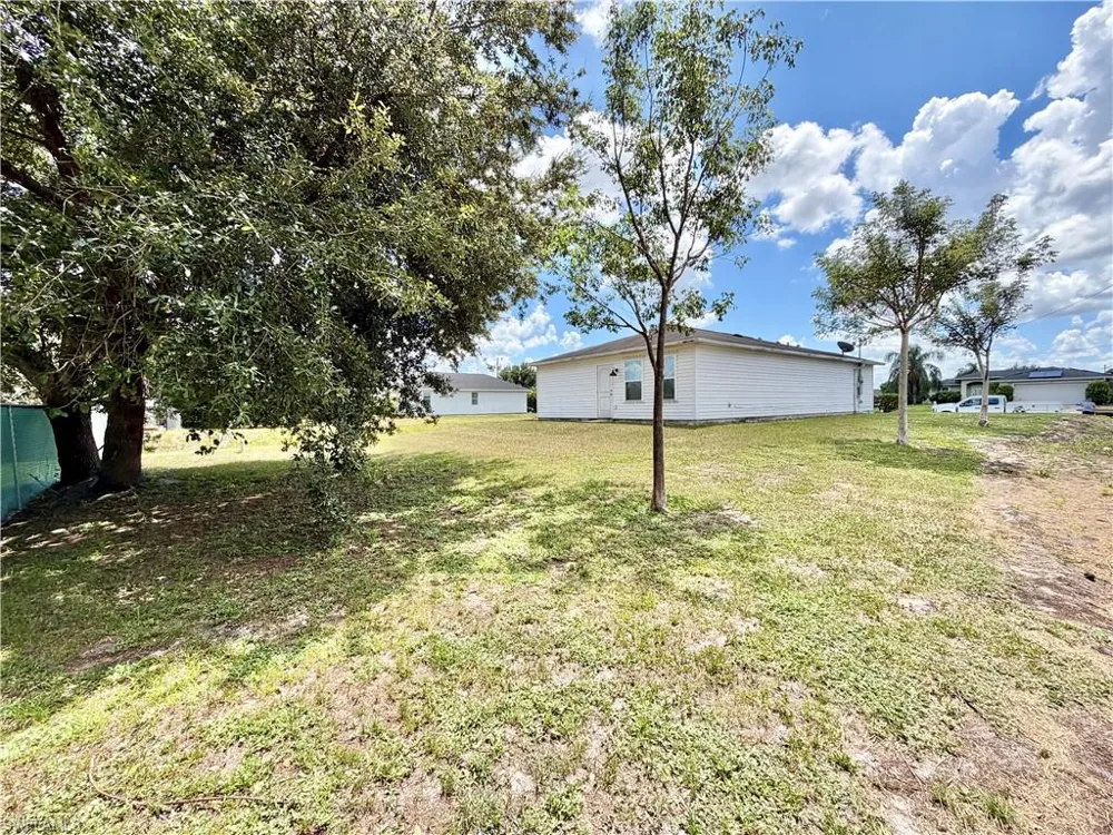 2800 26th Street SW Lehigh Acres, FL 33976
