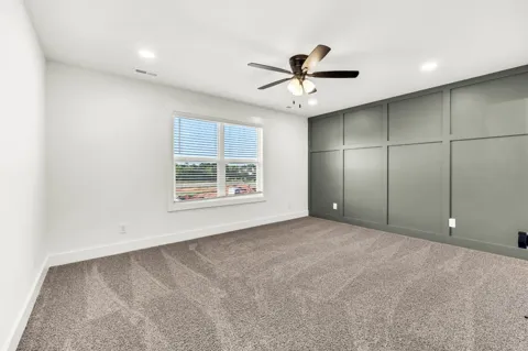 348 Front Ridge Cir