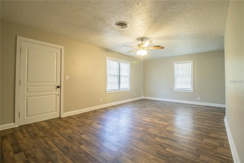 1851 E ELM ROAD Lakeland, FL 33801