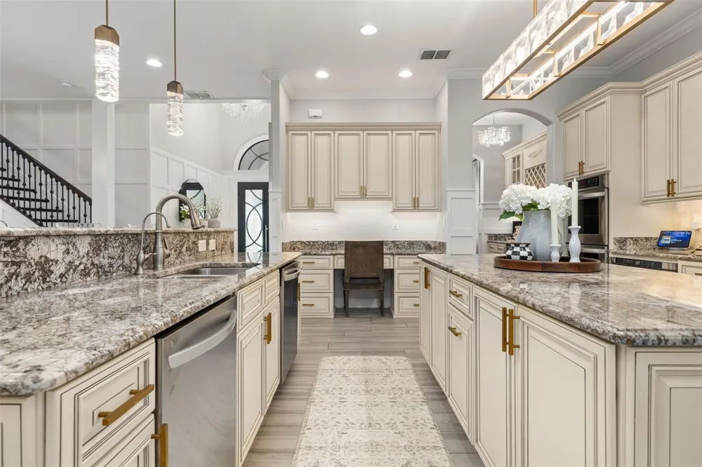5526 MARLEON DRIVE Windermere, FL 34786