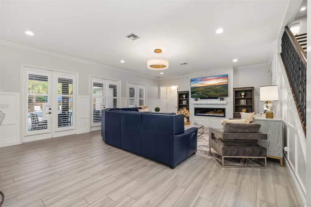 5526 MARLEON DRIVE Windermere, FL 34786