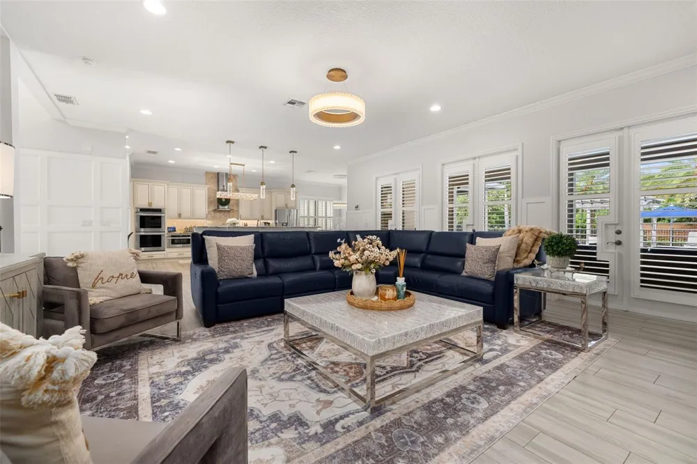 5526 MARLEON DRIVE Windermere, FL 34786
