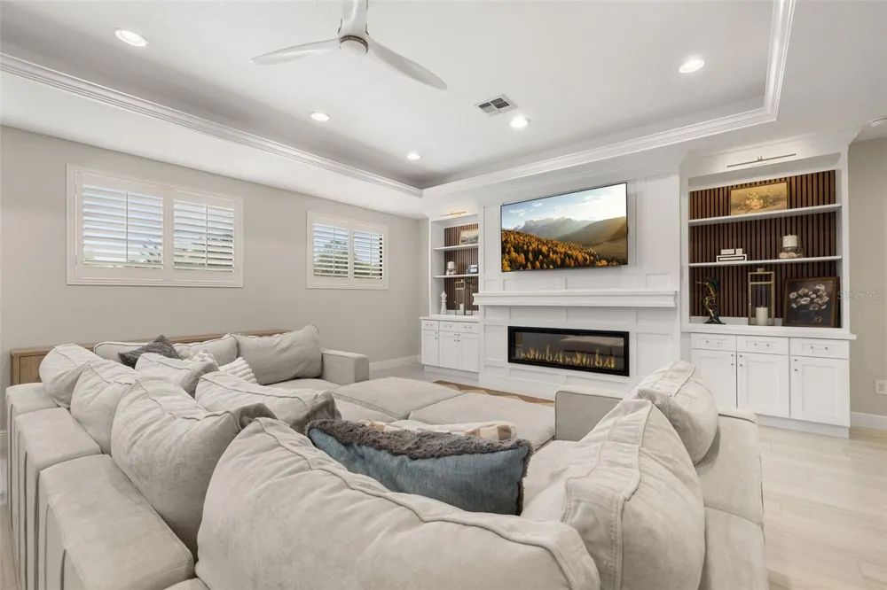 5526 MARLEON DRIVE Windermere, FL 34786