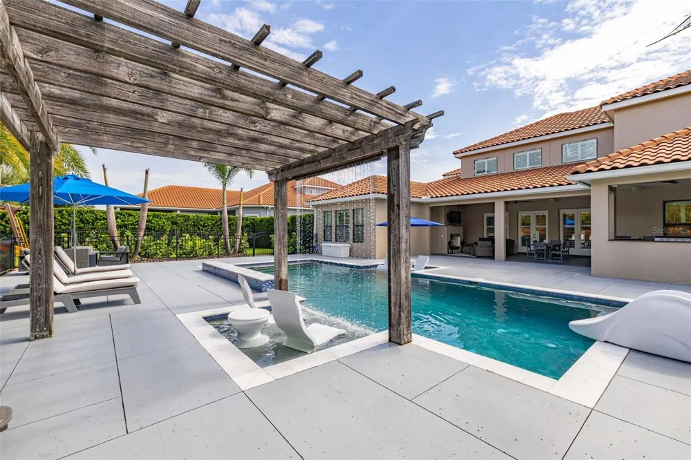 5526 MARLEON DRIVE Windermere, FL 34786