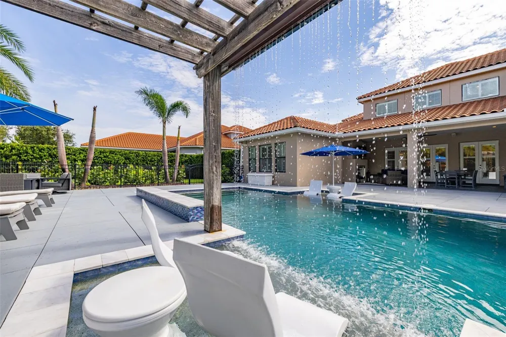 5526 MARLEON DRIVE Windermere, FL 34786