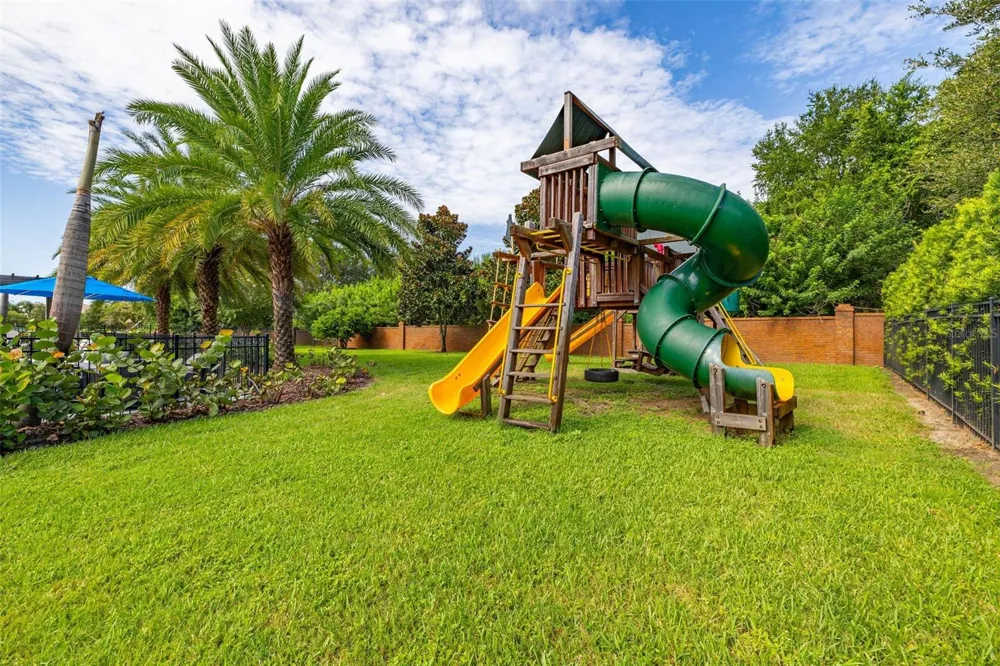 5526 MARLEON DRIVE Windermere, FL 34786