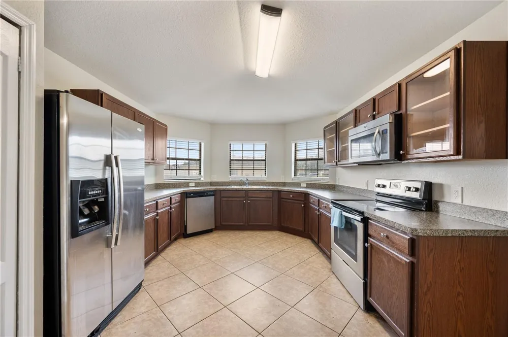 7019 HEATHERBROOK DRIVE Lakeland, FL 33809