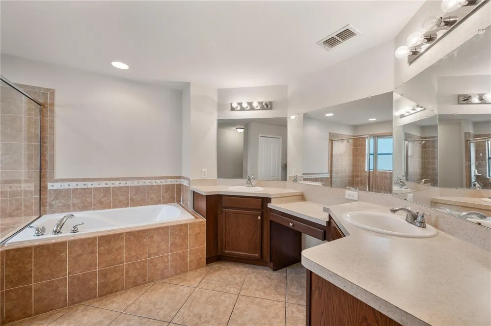 7019 HEATHERBROOK DRIVE Lakeland, FL 33809