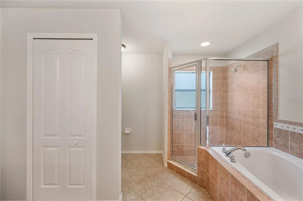 7019 HEATHERBROOK DRIVE Lakeland, FL 33809
