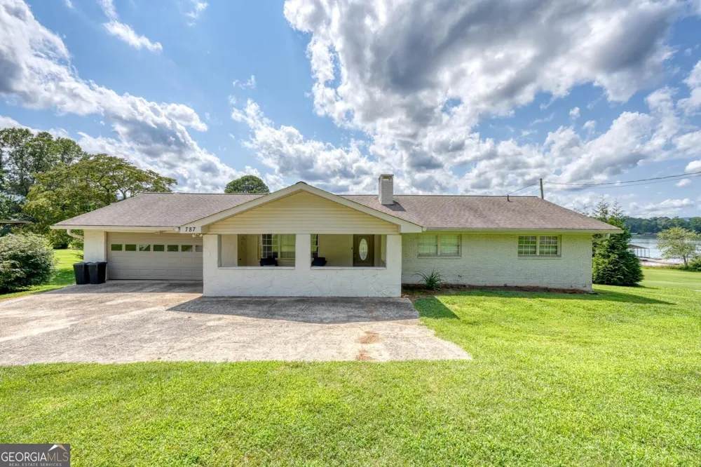 787 Hiawassee Estates DR Hiawassee, GA 30546