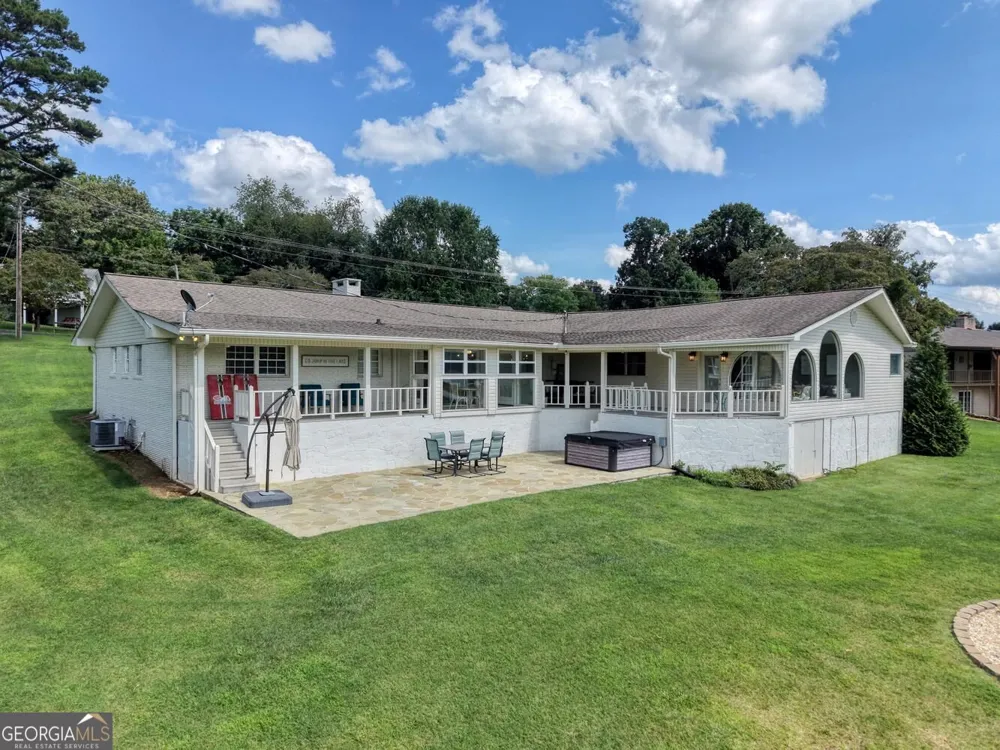 787 Hiawassee Estates DR Hiawassee, GA 30546
