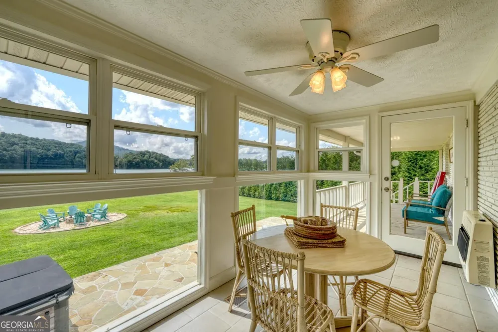787 Hiawassee Estates DR Hiawassee, GA 30546