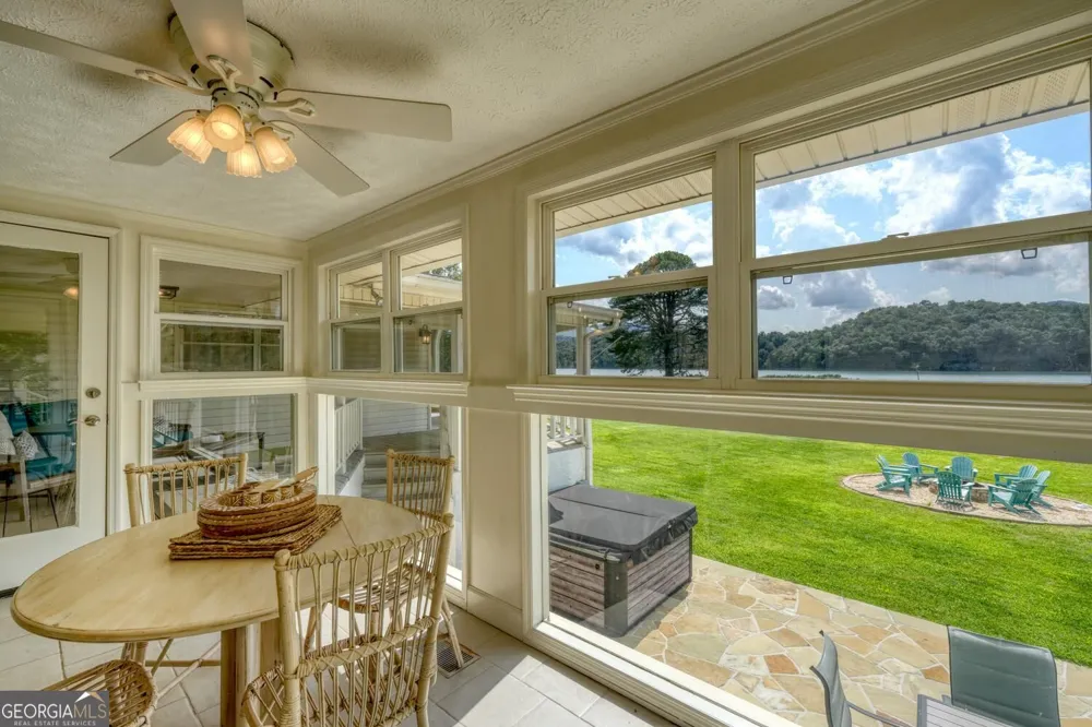 787 Hiawassee Estates DR Hiawassee, GA 30546