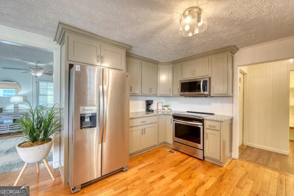 787 Hiawassee Estates DR Hiawassee, GA 30546