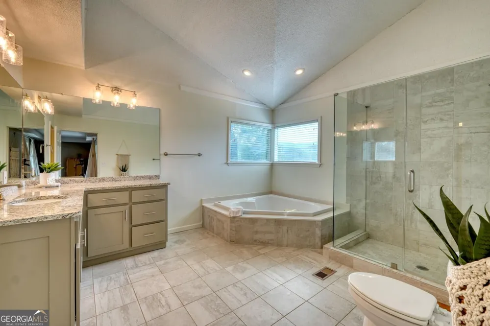 787 Hiawassee Estates DR Hiawassee, GA 30546