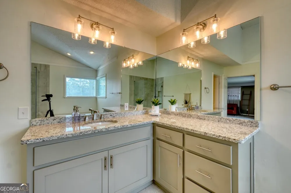 787 Hiawassee Estates DR Hiawassee, GA 30546