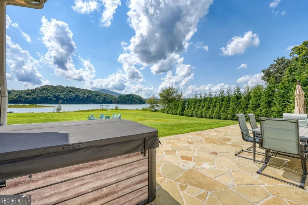 787 Hiawassee Estates DR Hiawassee, GA 30546