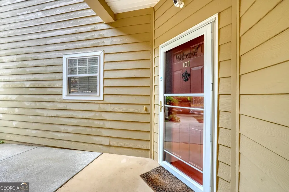 20 Glen Eagle Ct A101 Clayton, GA 30525
