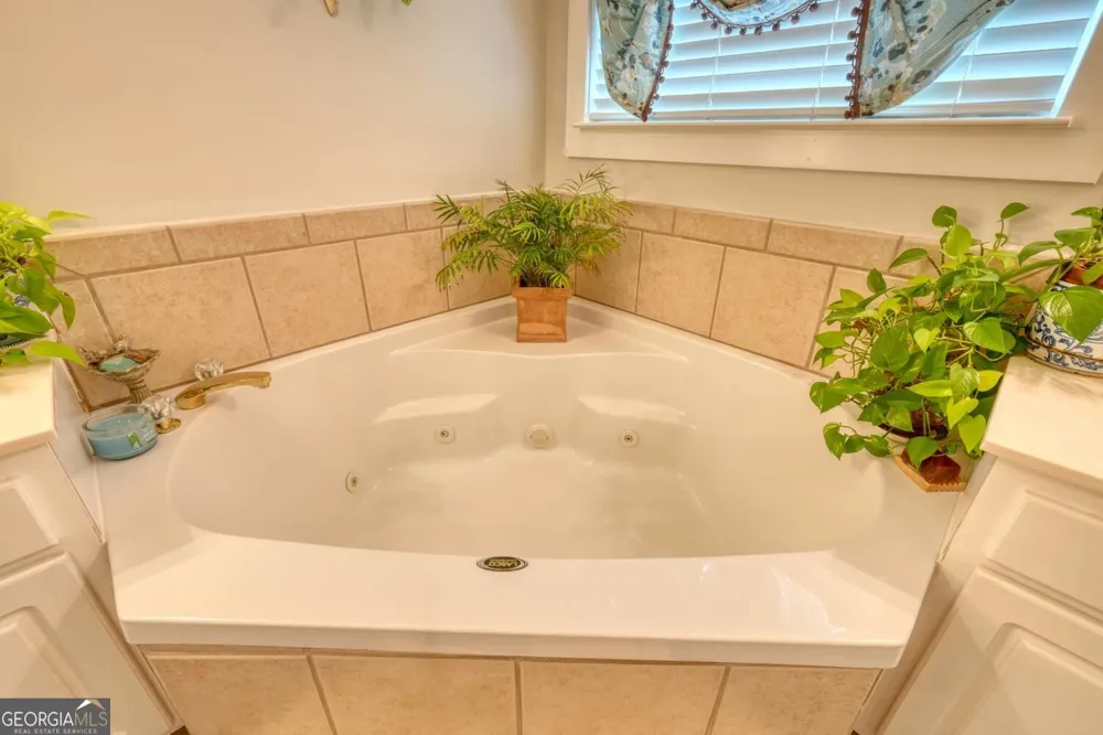 20 Glen Eagle Ct A101 Clayton, GA 30525