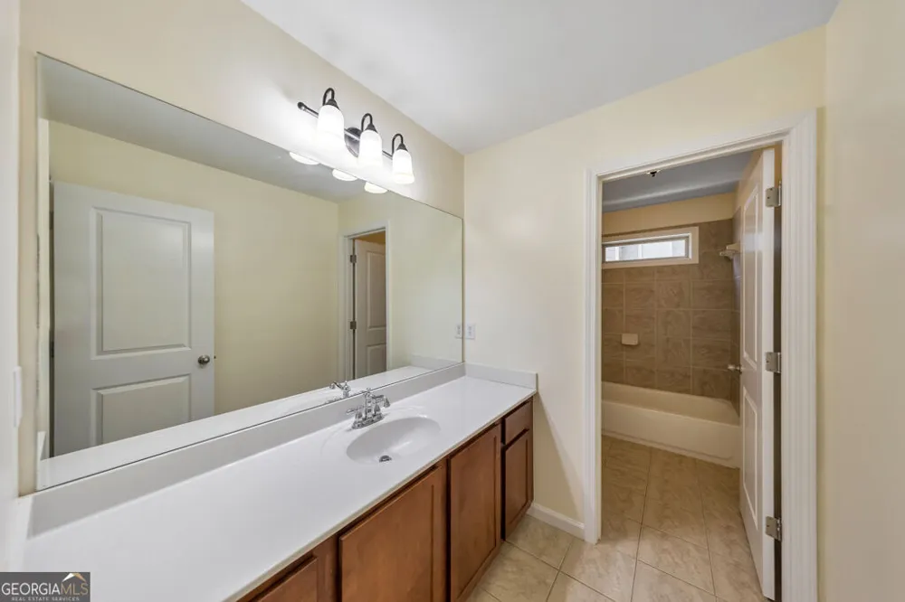44 Magnolia PKWY Hampton, GA 30228