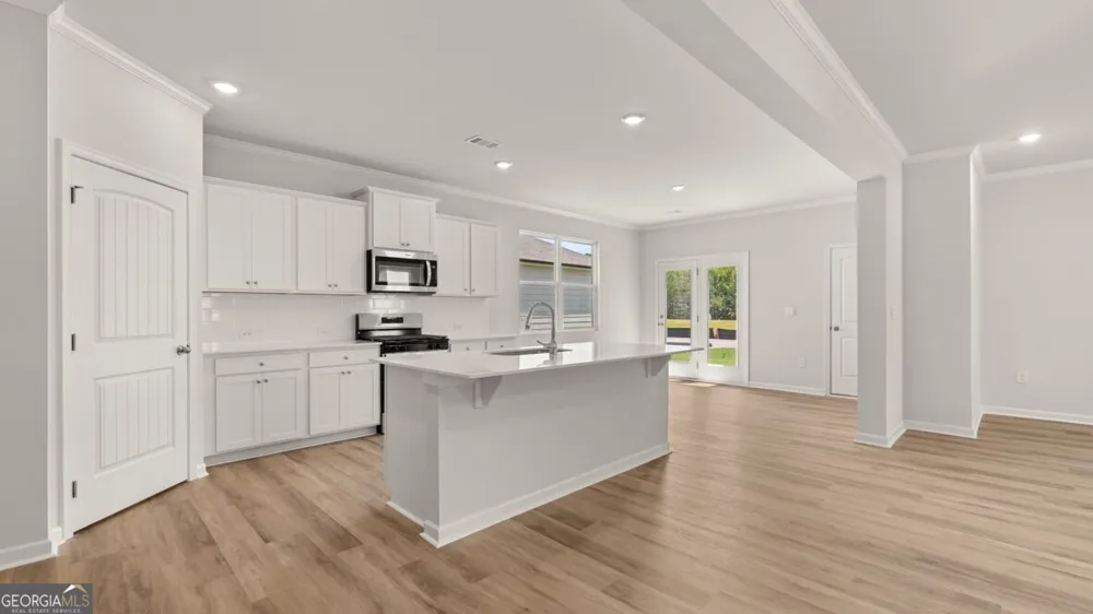 149 King VLG Braselton, GA 30517