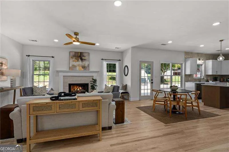 4049 Due West RD NW Marietta, GA 30064