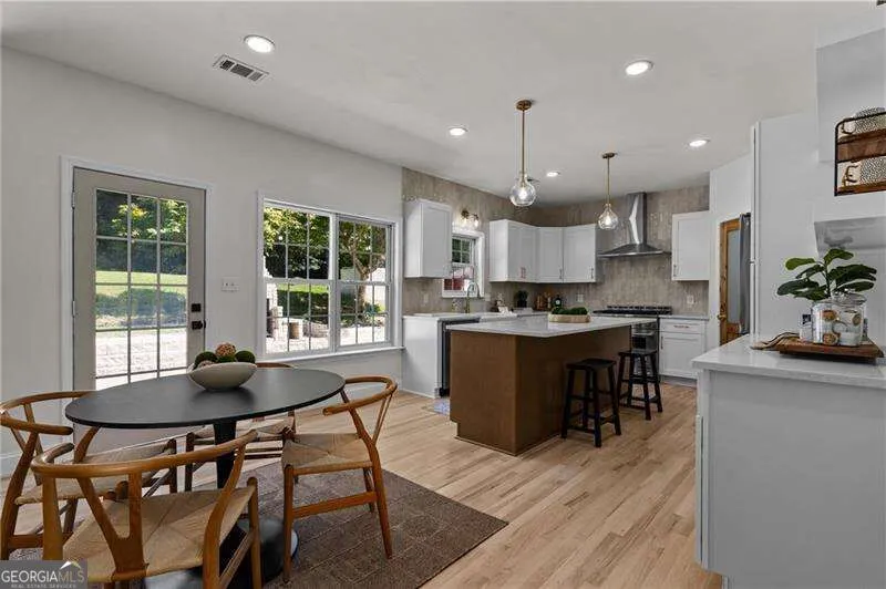 4049 Due West RD NW Marietta, GA 30064
